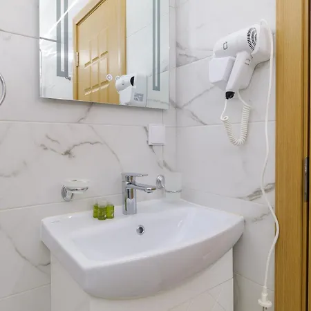 Ldv 13 1-bedroom Free Private Parking