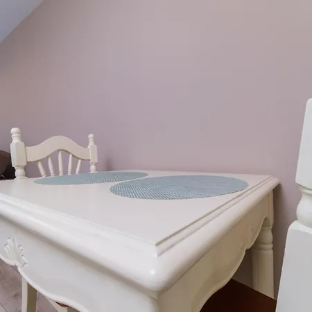 Ldv 13 1-bedroom Free Private Parking Apartment *