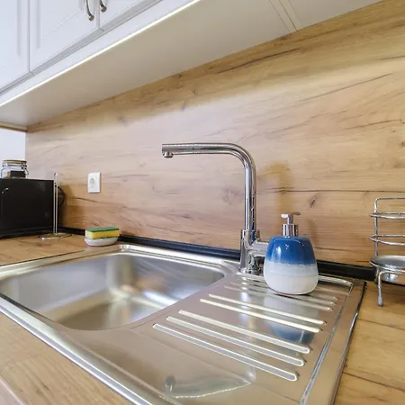 Ldv 13 1-bedroom Free Private Parking Filibe